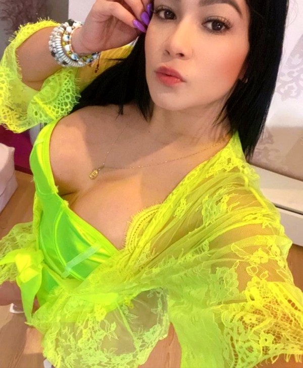 Sandra divina latina ! Te la como todita sin Gomita