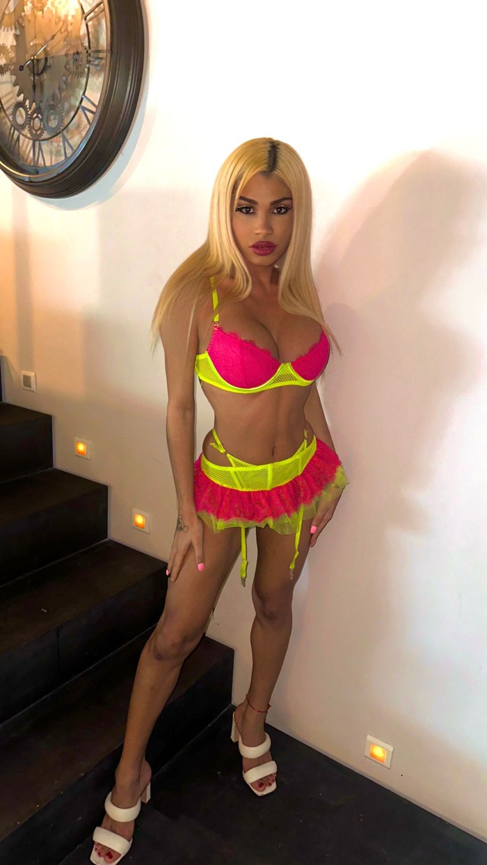 663187968 VEN Y PRUEBA MI RICA LECHE AVAILABLE 24H