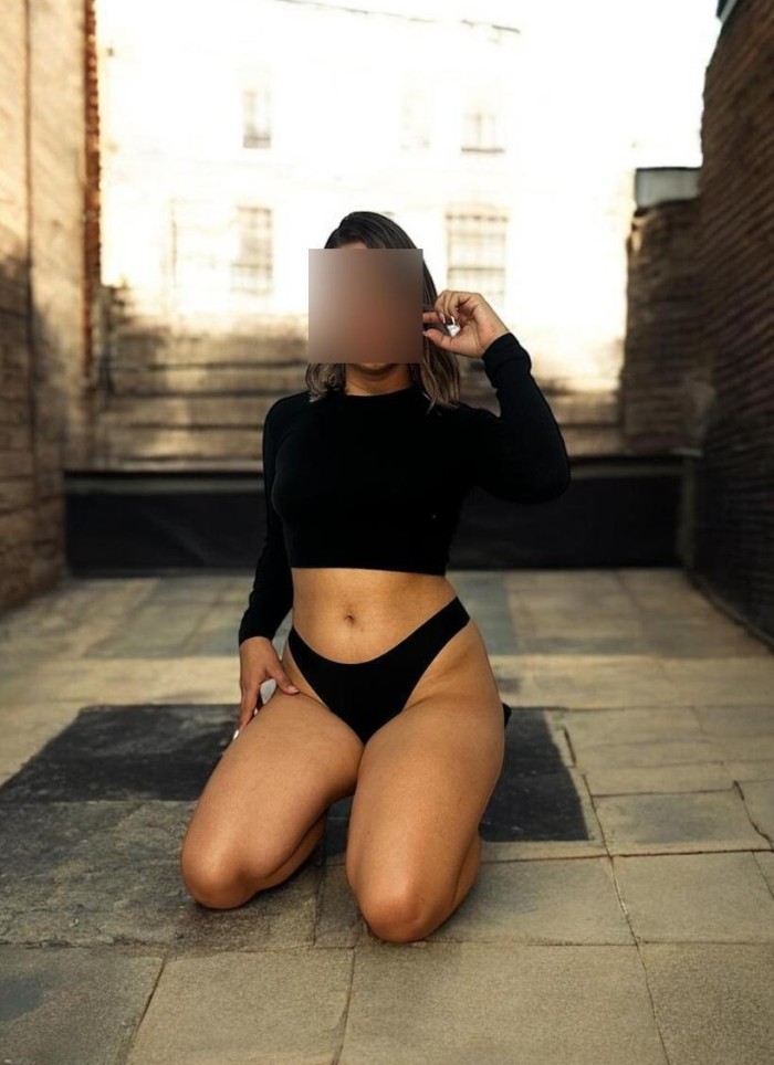 PUTITA ARDIENTE Y SEDUCTORA X100€ Y 2HR X180€