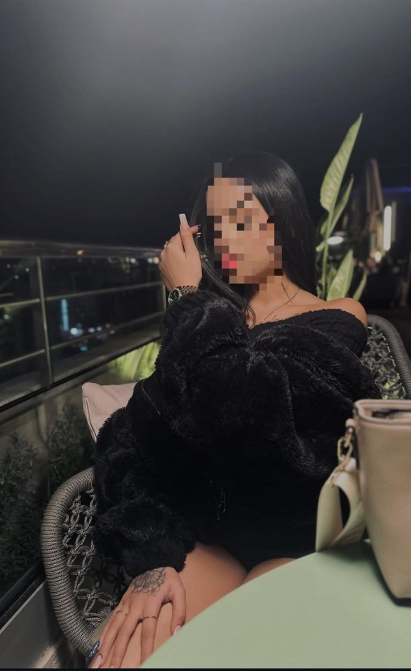 COLOMBIANA MORENA BIEN LINDA ARDIENTE SENSUAL