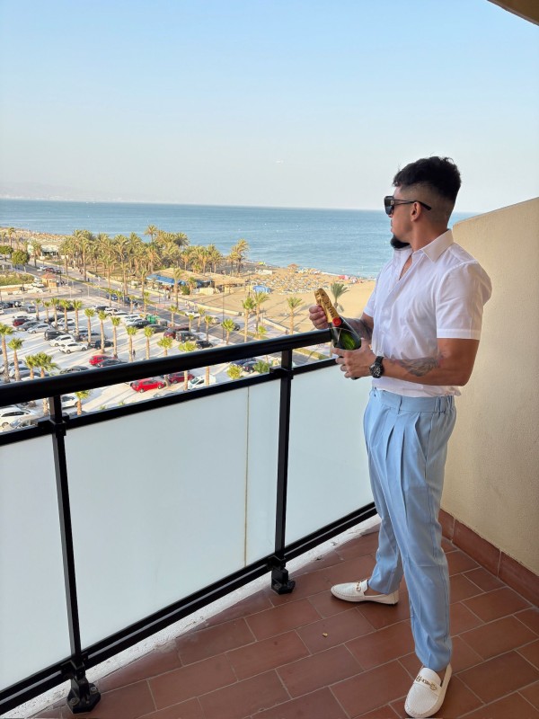 GREGOR MACHO LUXURY