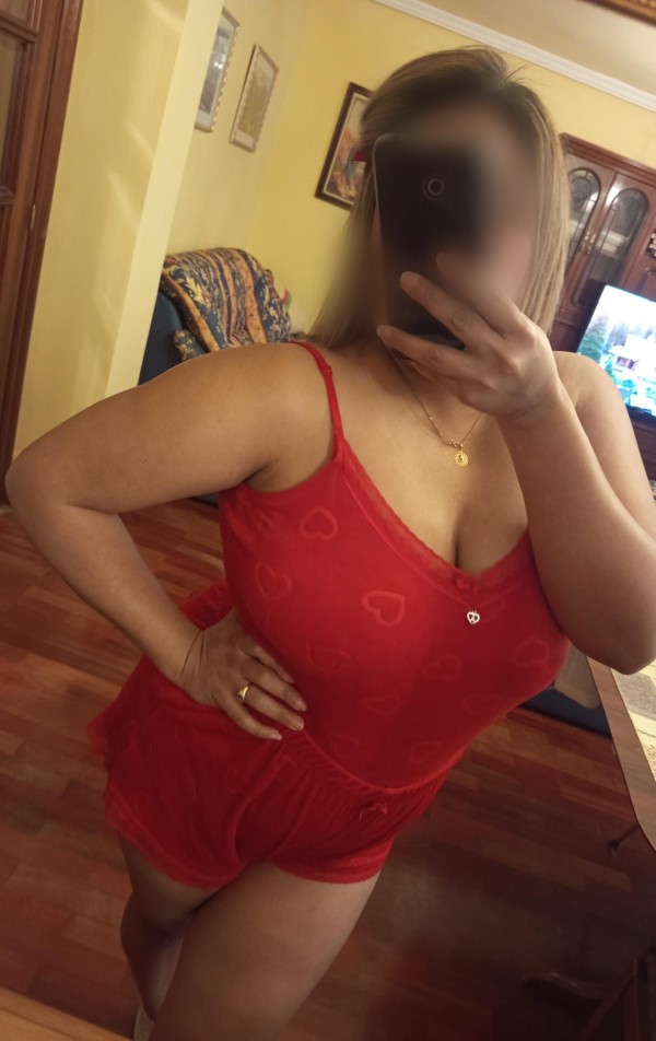 NOVEDAD JOVEN TETONA LO PASAREMOS MUY BIEN