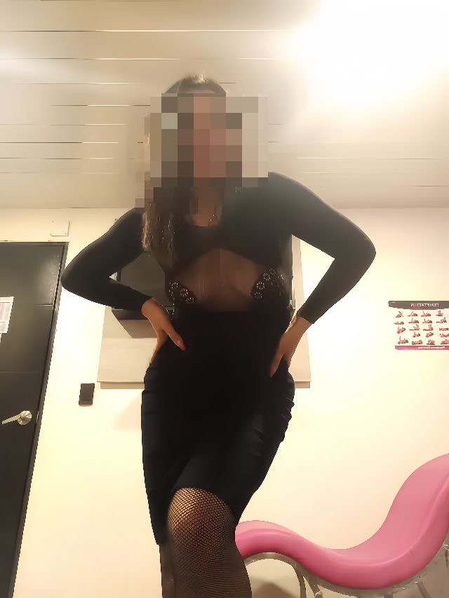 JOVEN CON ESTILO SIEMPRE CACHONDA LLEIDA 24H