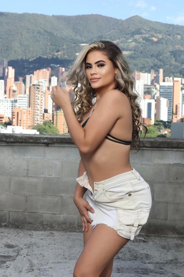 Hermosa rubia marbella centro 100% real