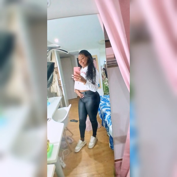 MORENA ENCANTADORA