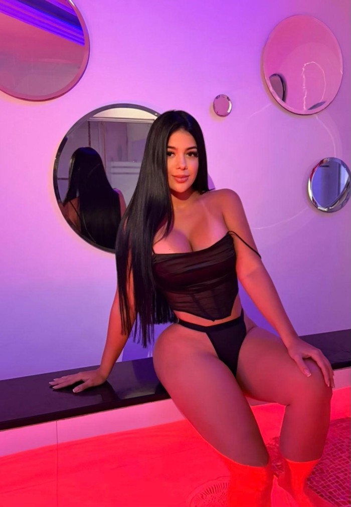 Cristal una belleza colombiana NOVEDAD