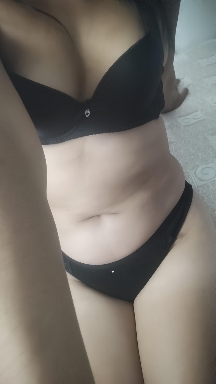 Dos chicas para ti, doble encanto, tu mejor elección