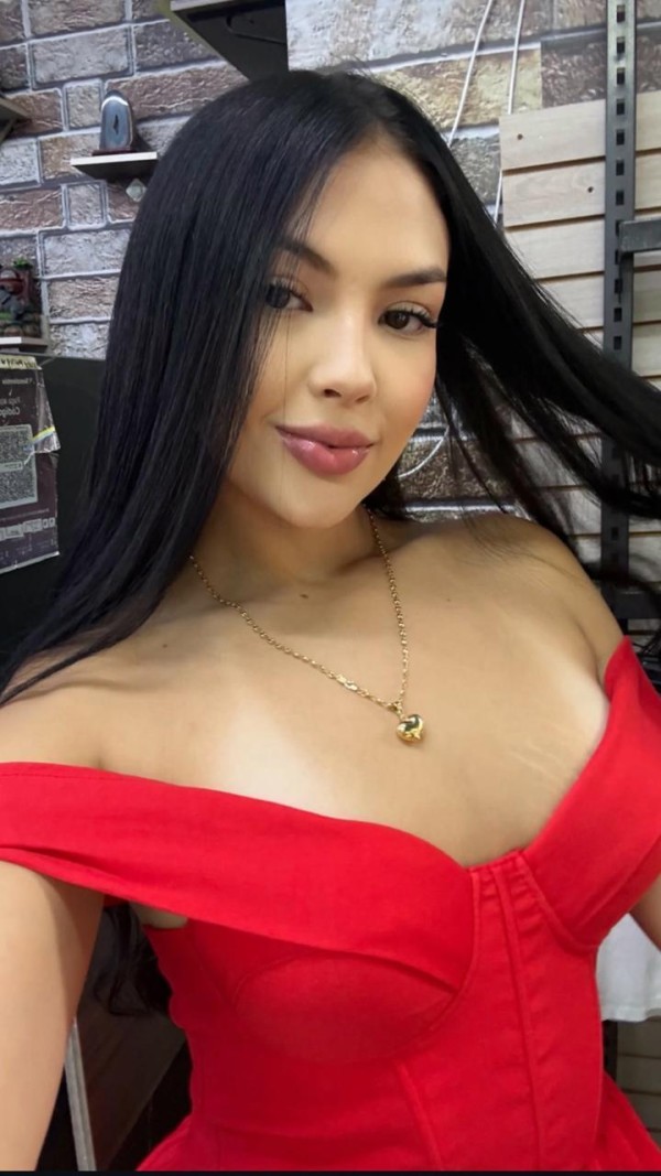 Soy Sabrina una lujuriosa joven colombiana