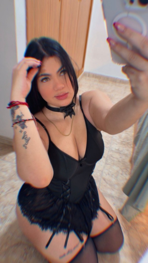 SOFIA MUY CALIENTE Y FIESTERA, ME ENCANTA EL GRIEGO