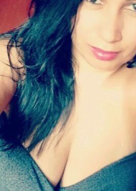 GUAPA SEDUCTORA BESOS CON LENGUA CALIENTE