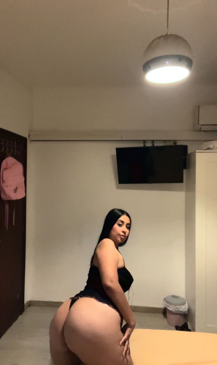 20€ Novedad jovencita fiestera una mamada de lujo