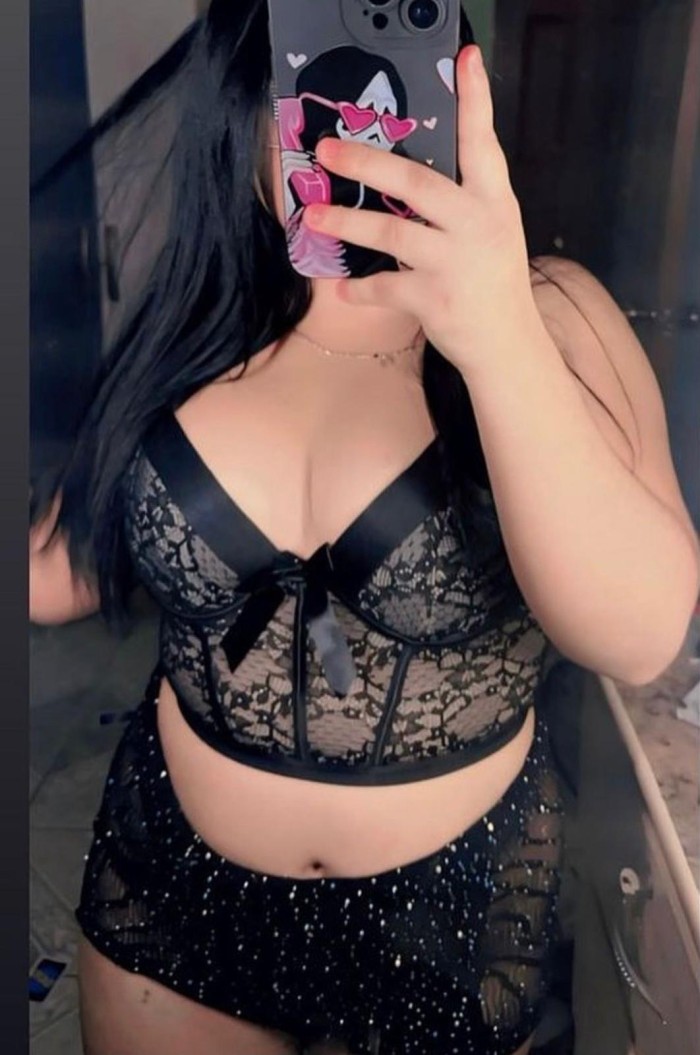 ARDIENTE SENSUAL FIESTERA  BOMBA DE SEXO