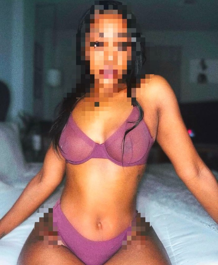 PAMELA EROTICA
