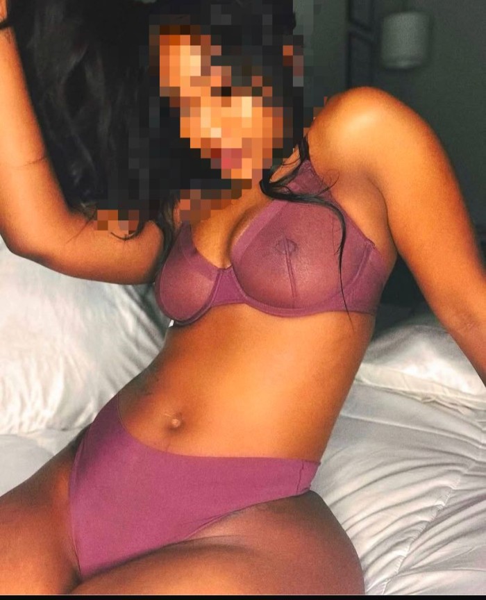 PAMELA EROTICA