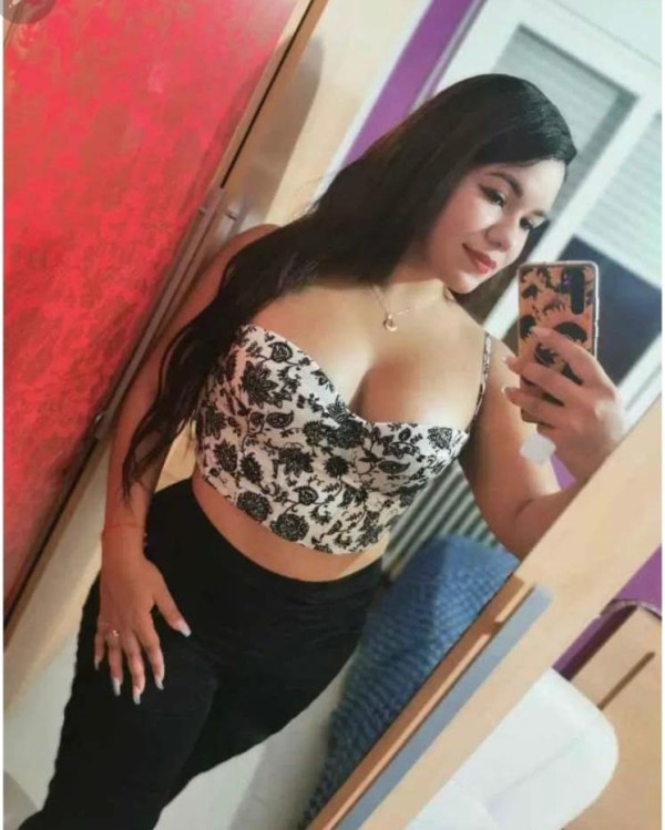 NOVEDAD EN TORRELAVEGA, BELLISIMA COLOMBIANA