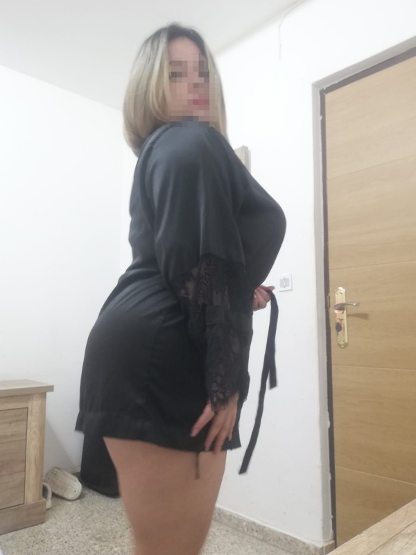 PRECIOSA CURVIS RUBITA CANDENTE PURO MORBO  PLACER