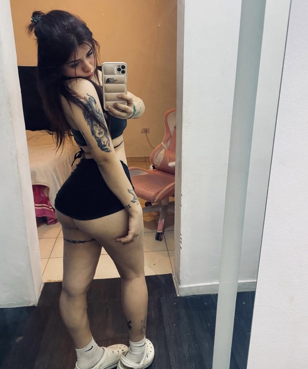 CATALINA COLOMBIANA CACHONDA