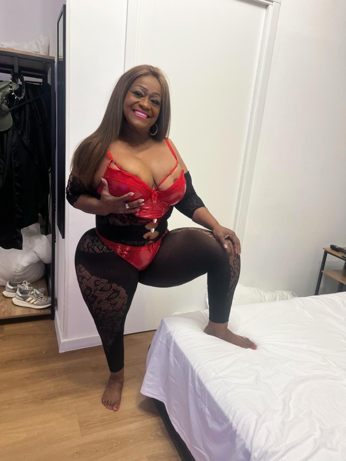 CUBANA CACHONDA SENSUAL ARDIENTE FIESTERA NOVEDAD