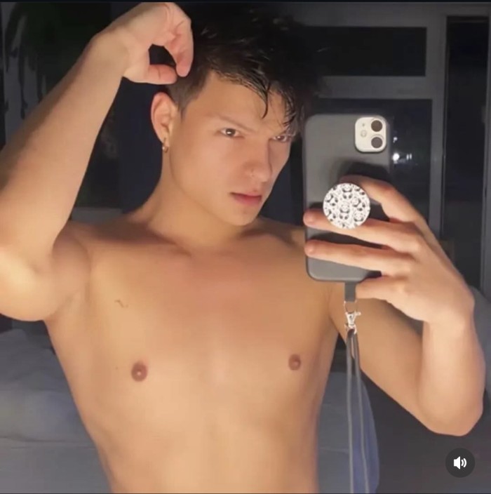 Chico colombiano de 18 años nuevo en tu ciudad