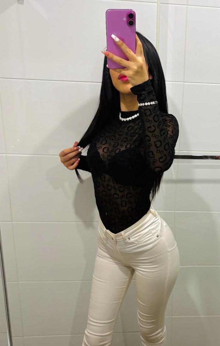 NUEVA Jovencita de LUJO con muchas ganas de FOLLAR