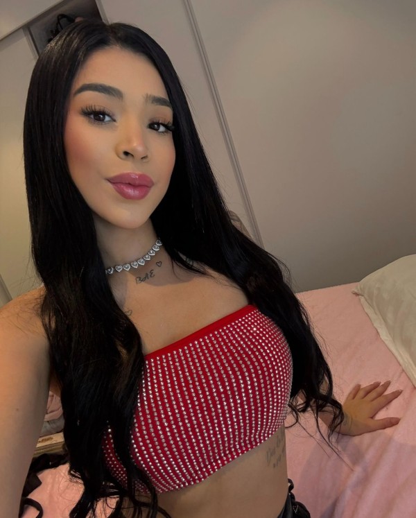 NUEVA Jovencita de LUJO con muchas ganas de FOLLAR