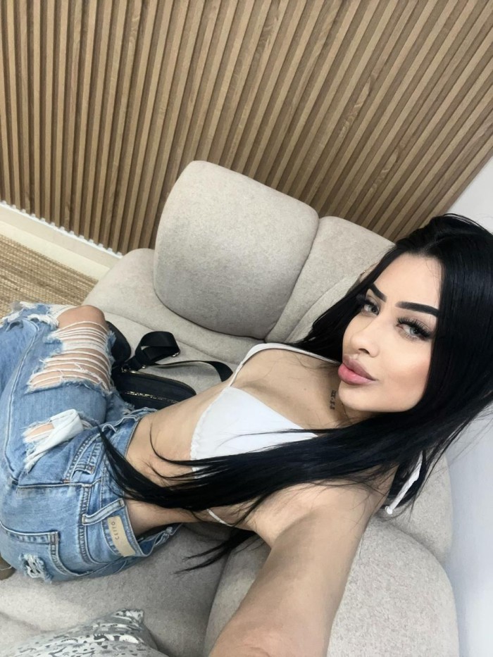 JESSICA ATREVIDA  EN GRANADA NOVEDAD