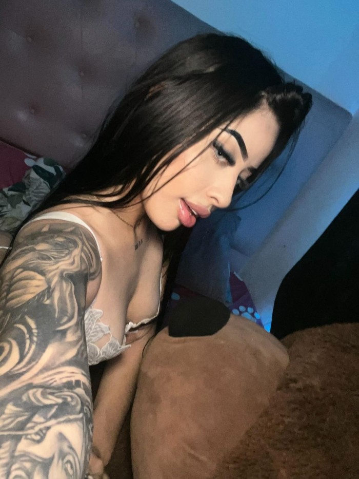 JESSICA ATREVIDA  EN GRANADA NOVEDAD