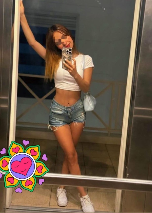 Isabella jovencita DIABLILLA EN ACCION