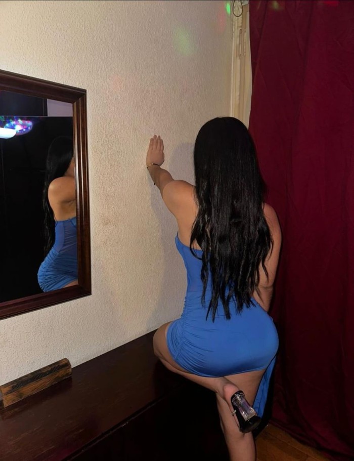 Quieres follar ven a (vía Julia)