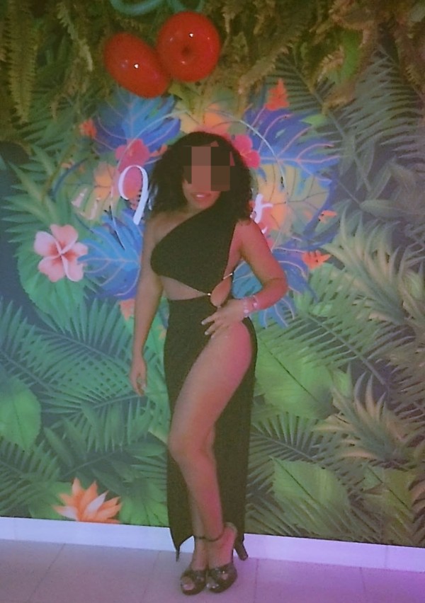 KARINA..MAMADAS ENSALIVADAS..FOLLADAS DE ESCÁNDALO..DISPONIBLE 24H EN ROTA