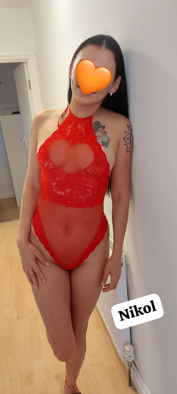 Chicas A entrenar 60 euros  un trío