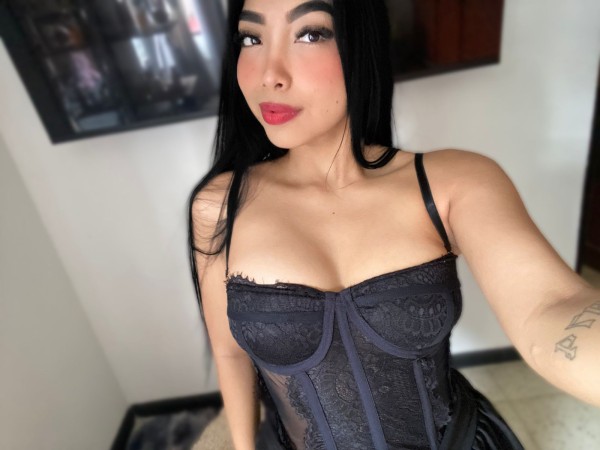 SENSUAL ESCORT COLOMBIANA CACHONDA EN MALAGA