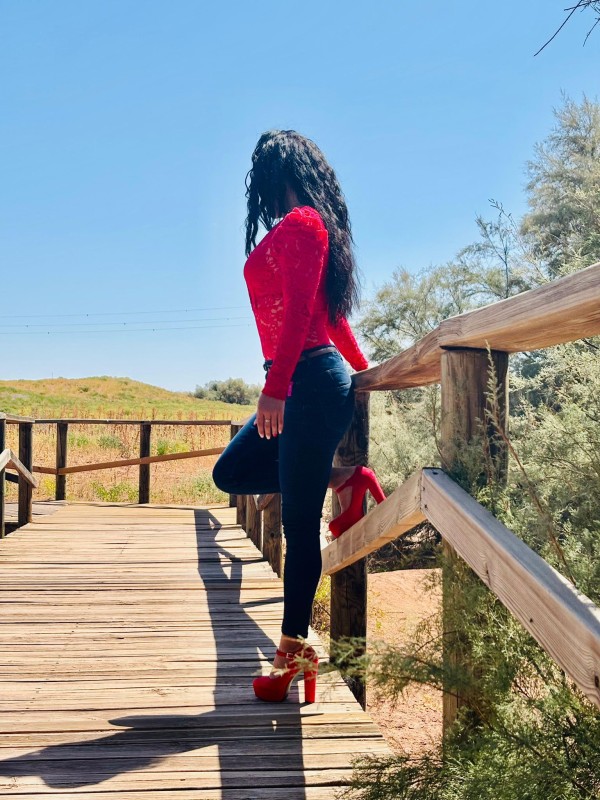 CATALINA GRAN NOVEDAD EN MADRIDMUY CALIENTE