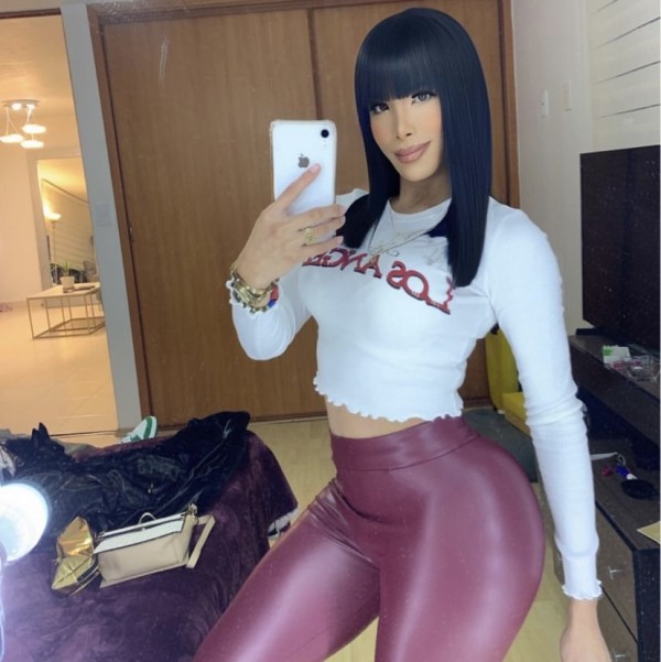 Hermosa jovencita fiestera super top