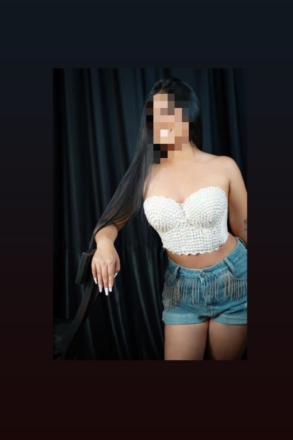 LATINA ARDIENTE