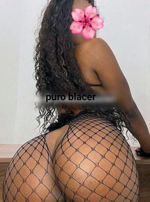 SOY UNA MORENA MUY CALIENTE Y MORBOSA ¡TRATO DE NOVIOS Y MUCHO MÁS!