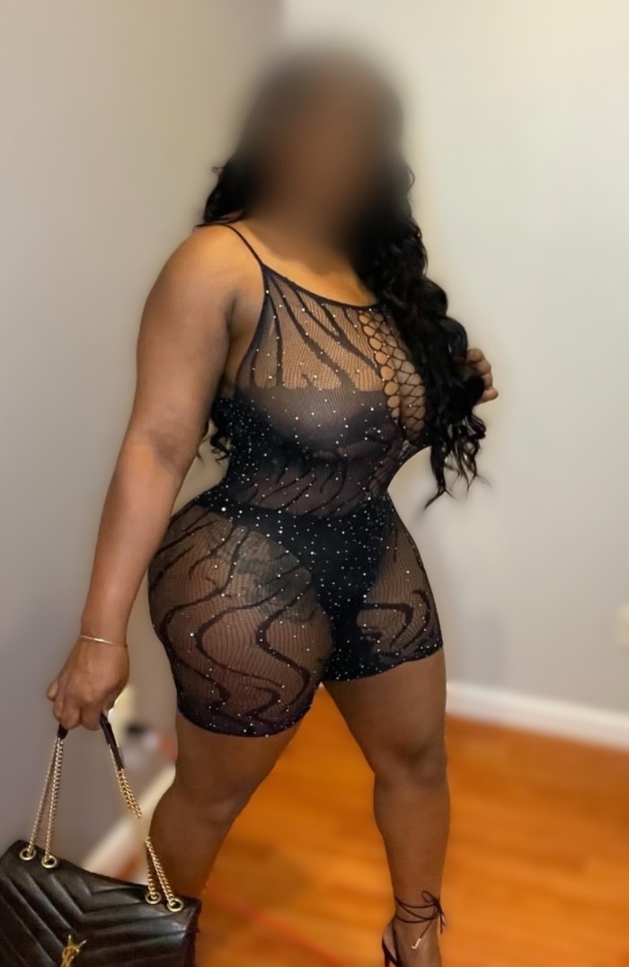 CAMILA TRAVIESA Y JUGUETONA EN PLASENCIA