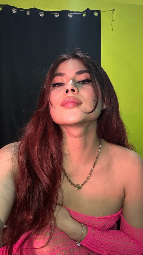 Novedad Andrea joven y hermosa trans femenina