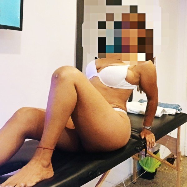 MADURA DE LUJO  , ESPECTACULAR LATINA  GRIEGO DOMINACION