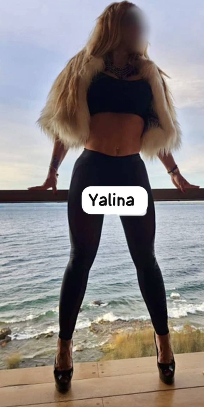 Yalina espectacular bombón exótico