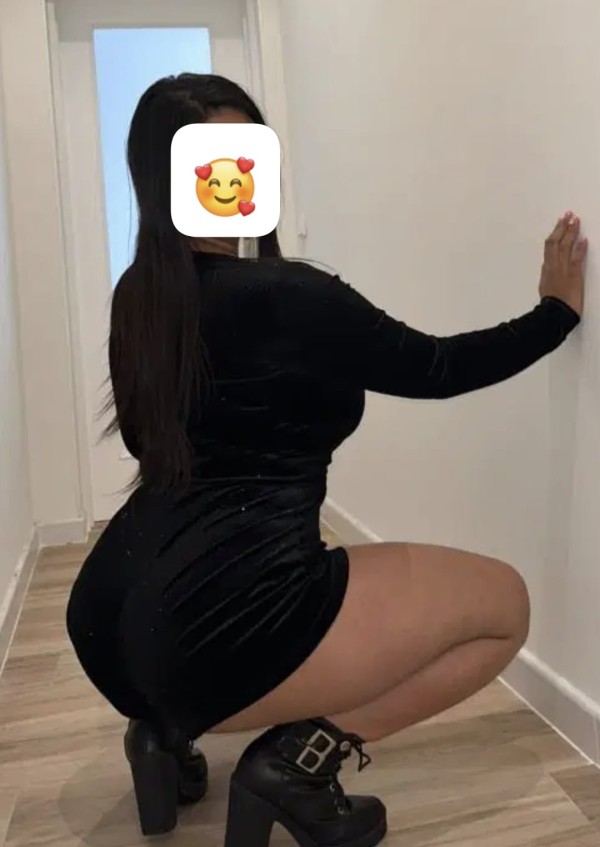 Jovencita Latina independiente