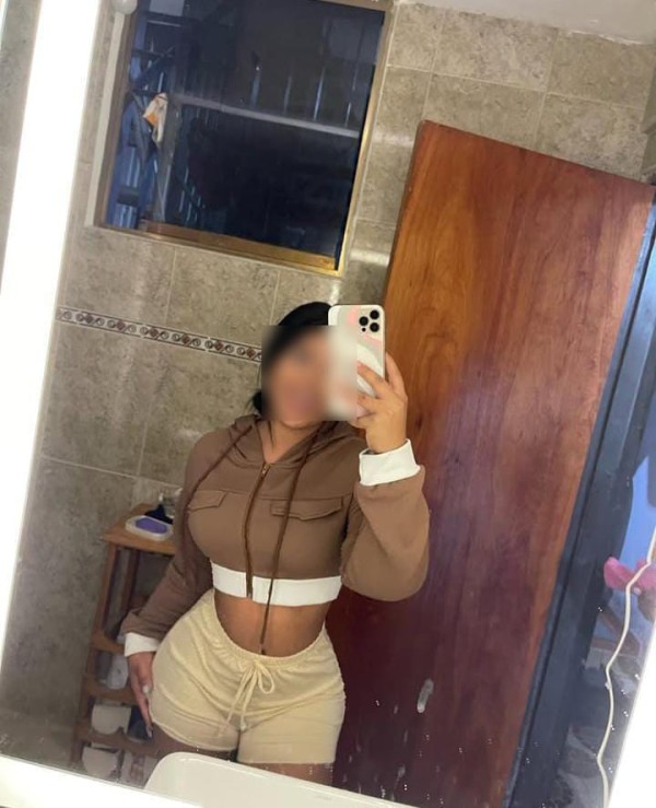 Llegó a Lugo la cona más estrecha y jugosa. Ven a catarla..Novedad