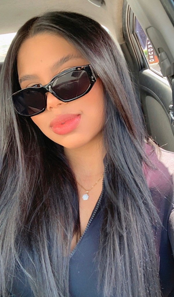 CORRETE EN MI BOCA, ME ENCANTA EL ANAL JOVEN IMPLICADA