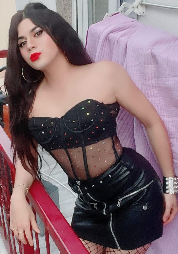 NOVEDAD CARIÑOSA NIÑATA AMOROSA ACTIVA Y PASIVA FIESTERA EN LEÓN