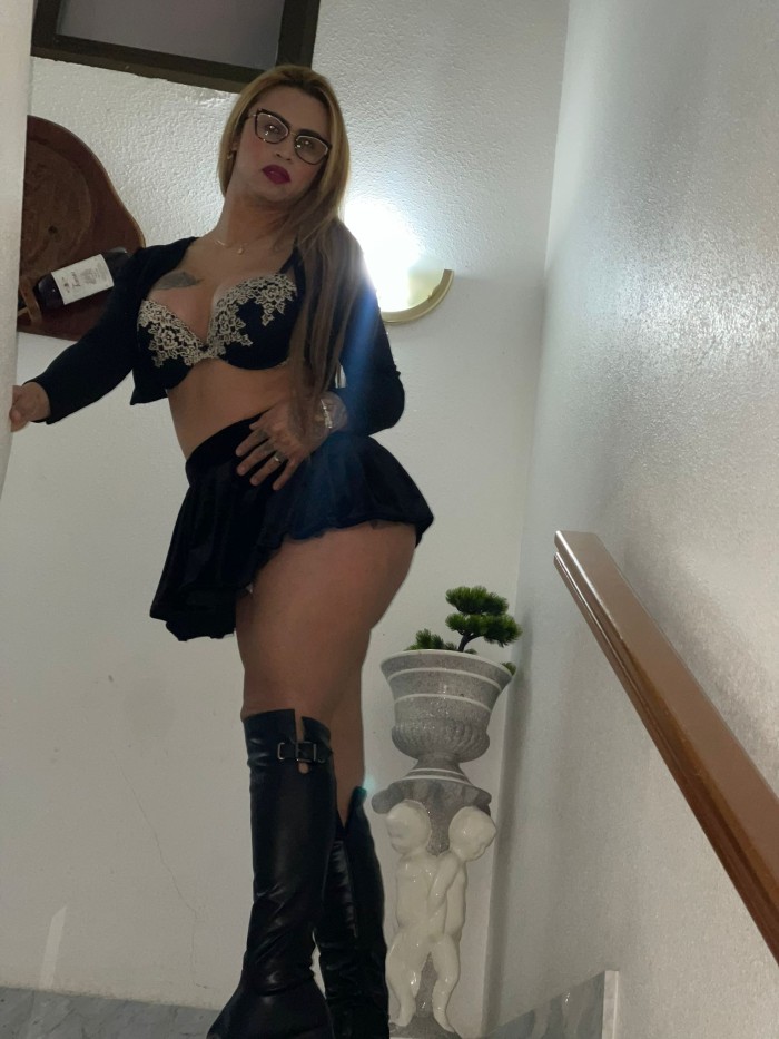 RUBIA EXPLOSIVA TRANS COLOMBIANA 30 AÑOS NOVEDAD