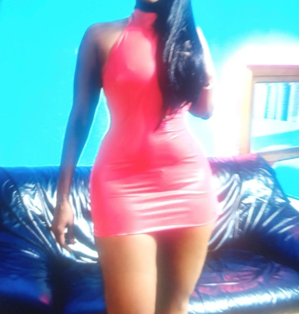 Madurita perla latina 24h muy guapa