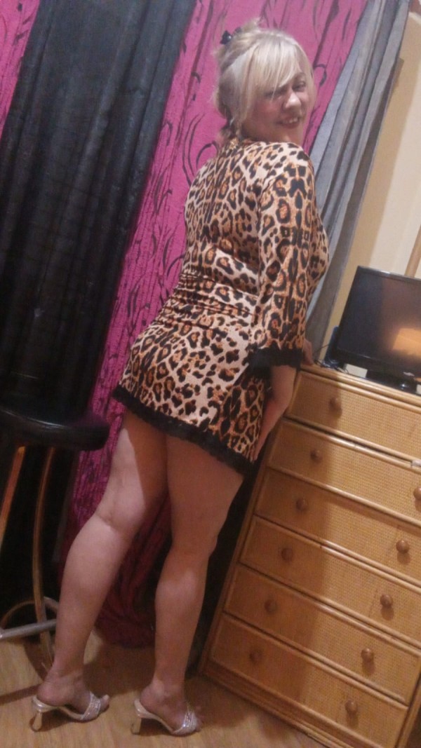 Española nueva alcantarilla rellenita chichi peludo particular