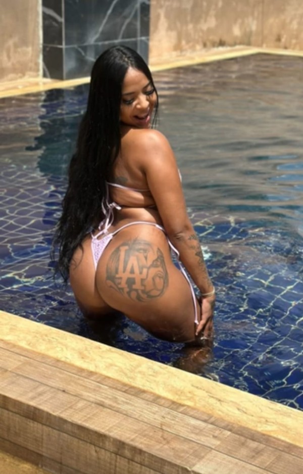 Bomba ardiente sexual fiestera cachonda 24 horas