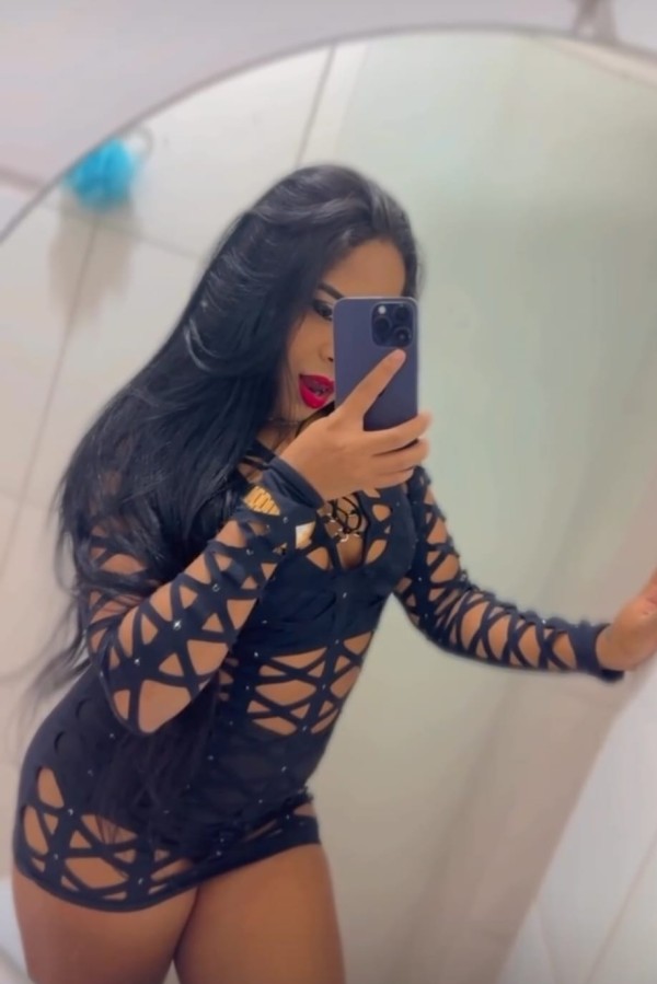 Bomba sensual fiestera cachonda 24 horas