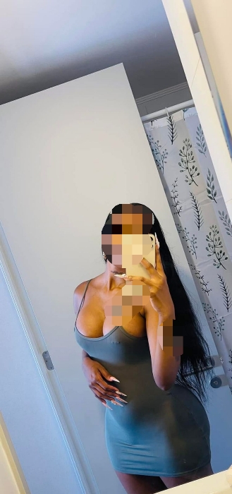 joven fiestera, implicada,media hora 40€ sin tabú